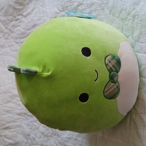 SQUISHMALLOWS DANNY The Bowtie Dinosaur Large Green Great For St. Patrick's Day